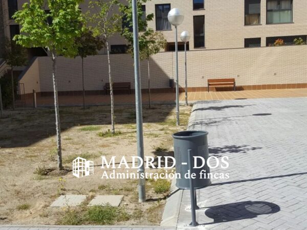 Uso Privado de Patios o Terrazas Comunes: Límites y Soluciones Jurídicas